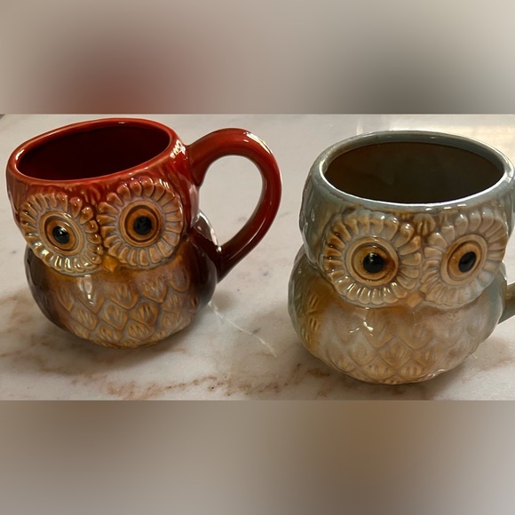 Owl Shaped Ceramic Mugs Set Of 2 In Red And Green Earthtones - Picture 1 of 5